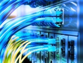 外国人看亚洲第一美男尊龙介绍